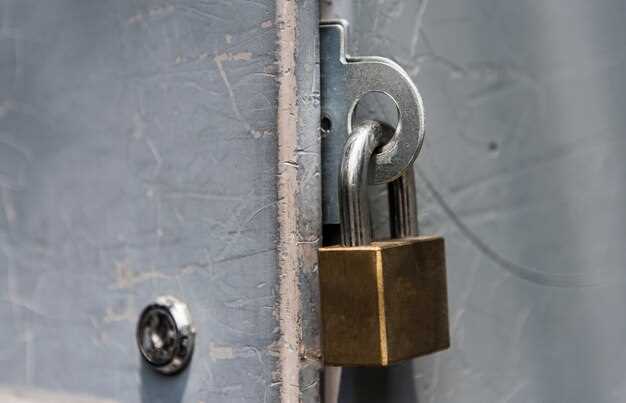 La cerradura de puerta rota como símbolo de inseguridad