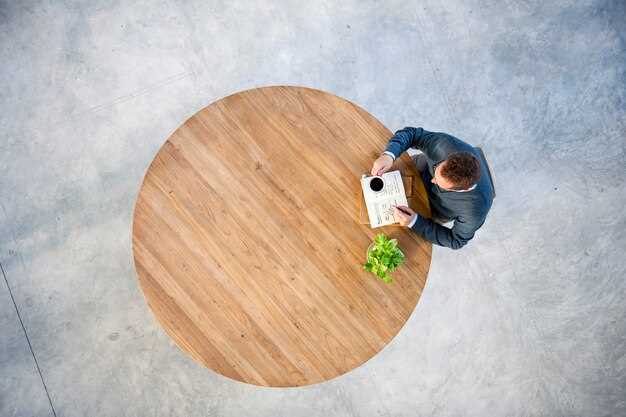 El mensaje oculto detrás de soñar con una mesa redonda de madera