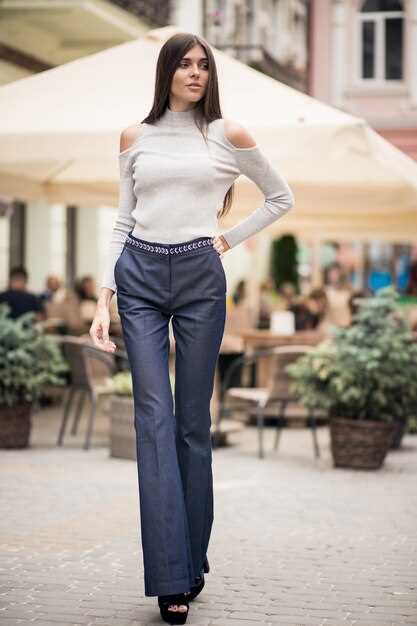 Pantalones de mujer rotos: un reflejo de dificultades