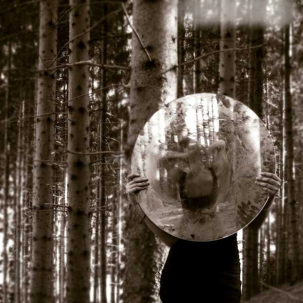 Las teorías psicológicas y espirituales sobre las fotos de seres queridos en sueños