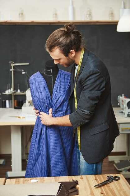 Simbolismo de coser un vestido en un taller en sueños