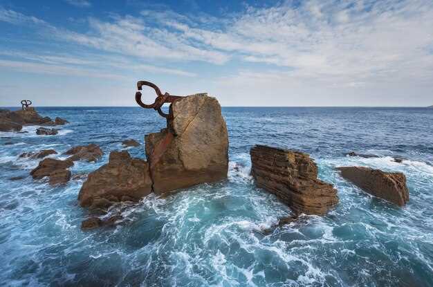Interpretación de los sueños con grandes rocas en el mar