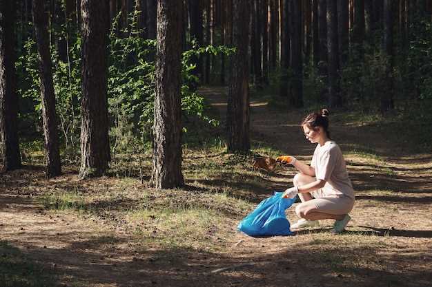 ¿Cómo afecta recoger basura en el bosque nuestros objetivos y metas?